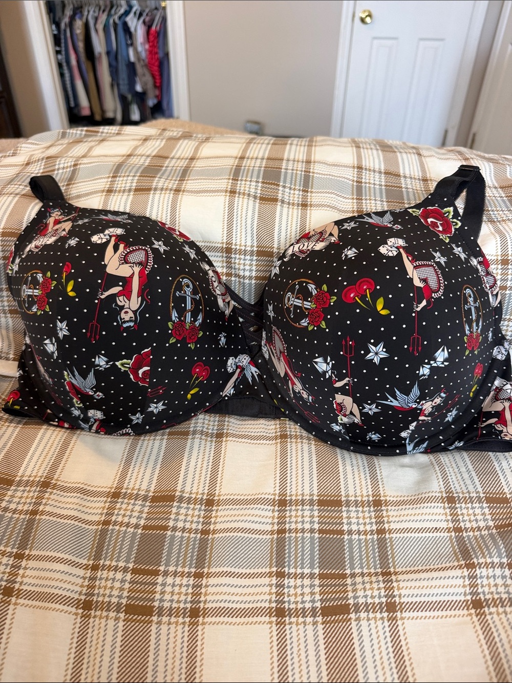 Torrid Black Pinup Print Underwire Bra with Red Accents